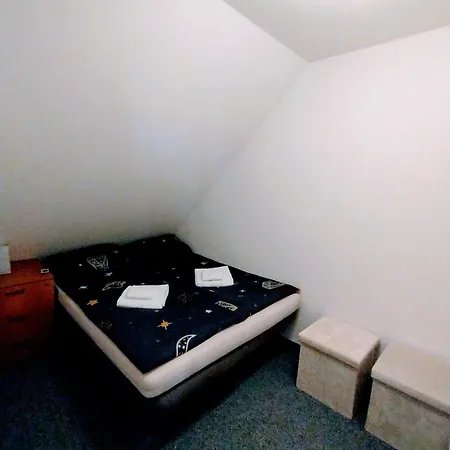 Lägenhet Duplex With Garden *