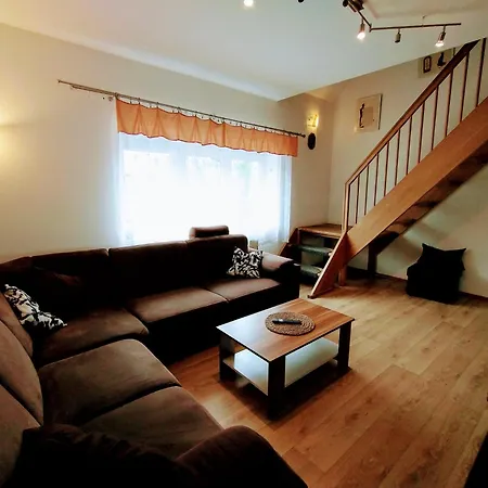 Duplex With Garden Lägenhet Prag