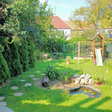 Apartmán Duplex With Garden