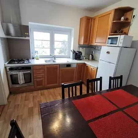 Duplex With Garden Daire Prag