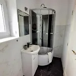 Duplex With Garden * براغ