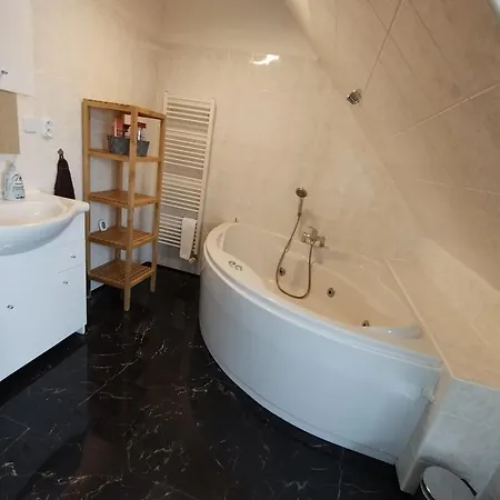 Duplex With Garden Praga
